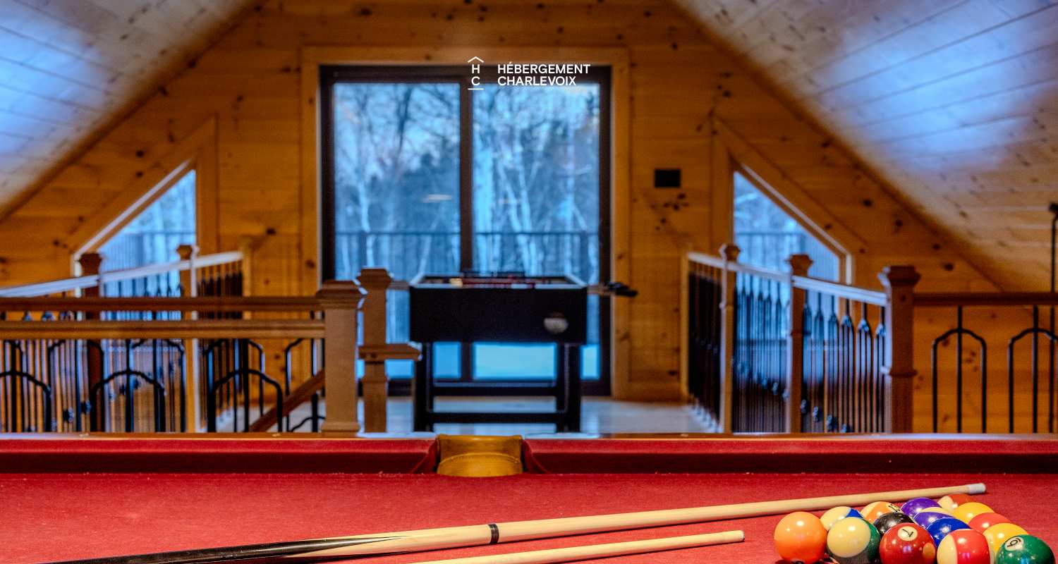 APO-211 - Beautiful windows and wood to inspire