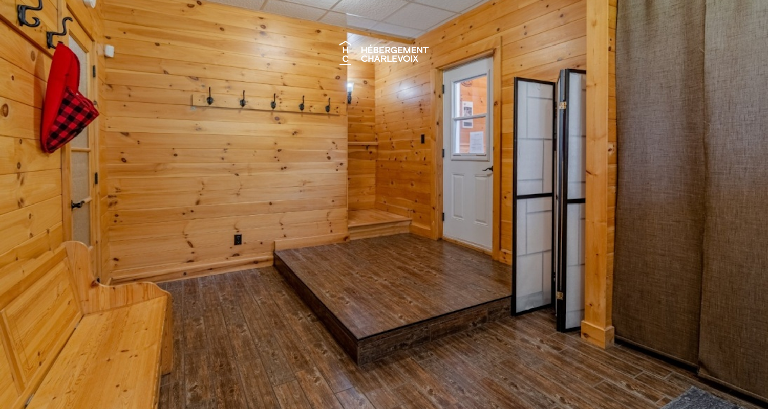 APO-211 - De belles fenêtres et du bois pour s'inspirer