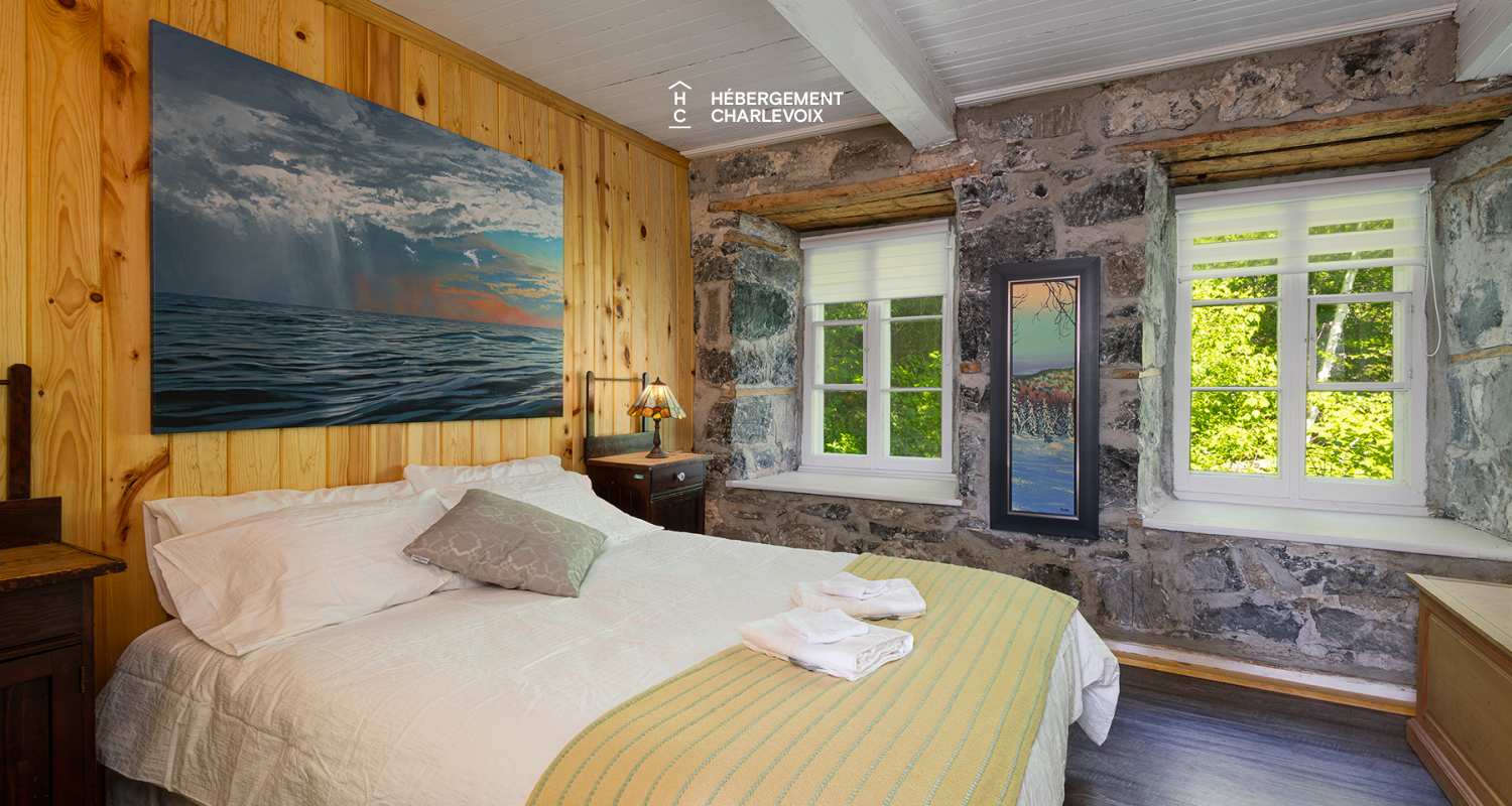 ART-4 - NEW - In a 200 year old mill ... a few steps from Baie-St-Paul