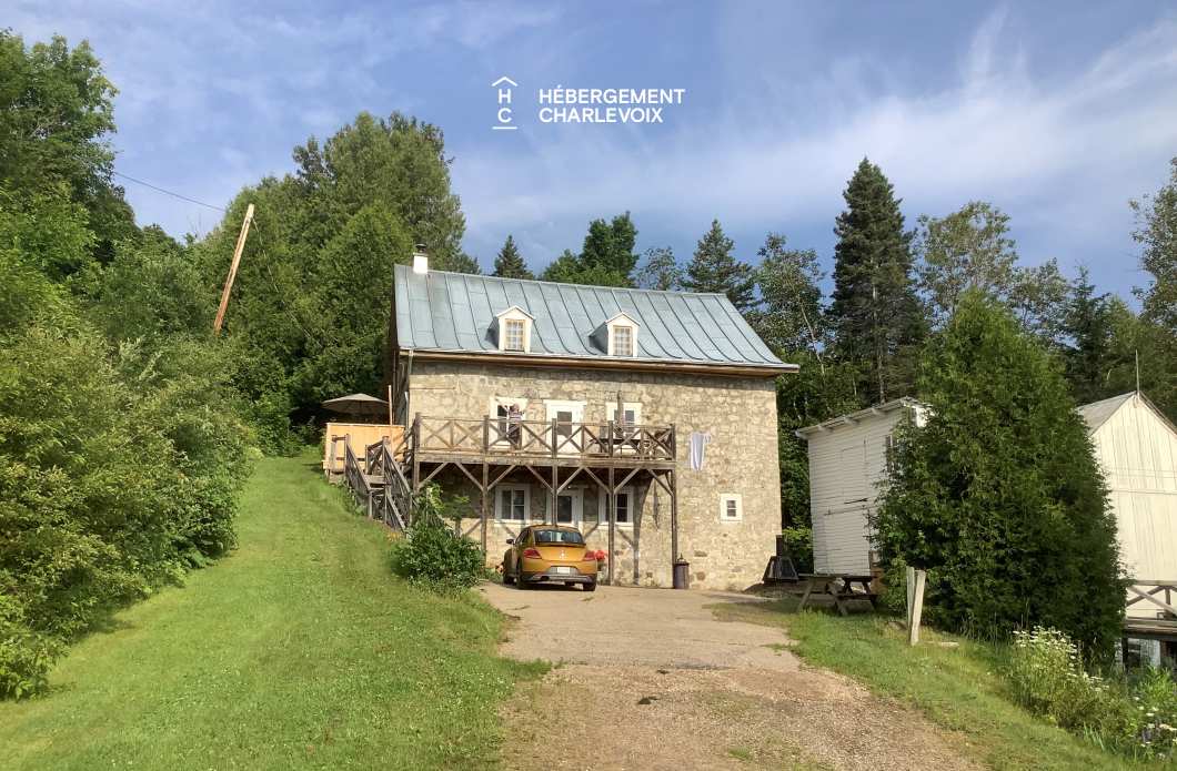 ART-4 - NOUVEAU - Dans un vieux moulin de 200 ans... à quelques pas de Baie-St-Paul