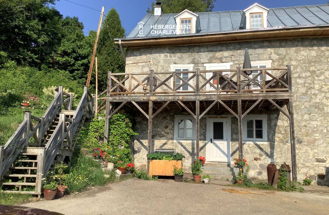 ART-4 - NOUVEAU - Dans un vieux moulin de 200 ans... à quelques pas de Baie-St-Paul