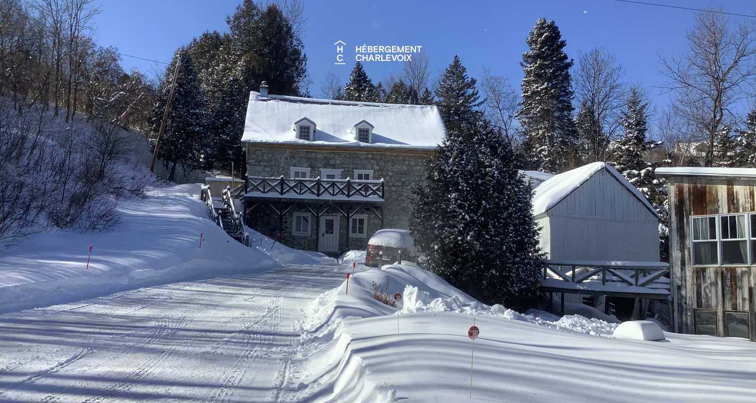 ART-4 - NEW - In a 200 year old mill ... a few steps from Baie-St-Paul