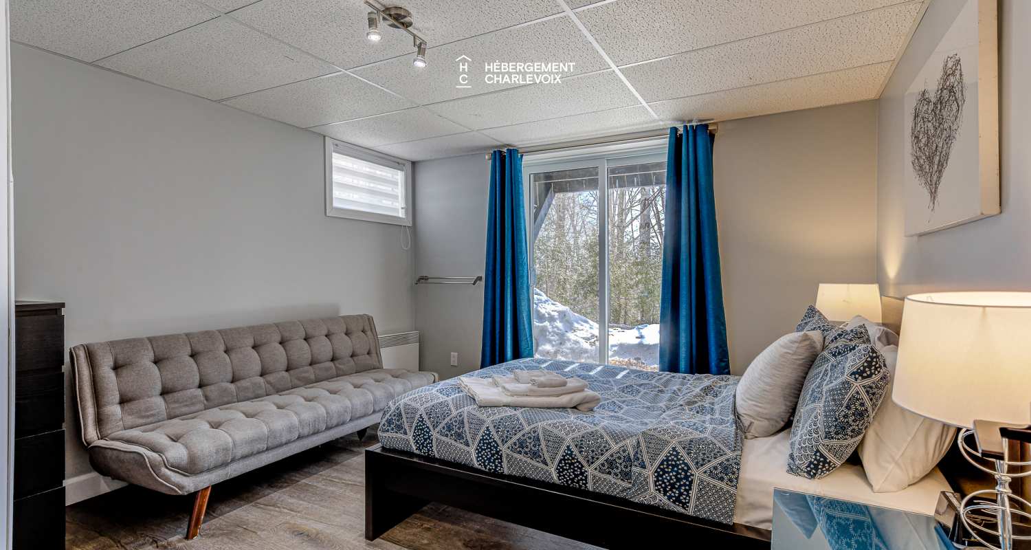 AST-47 - Swimming pool, spa and view of the St. Lawrence River!