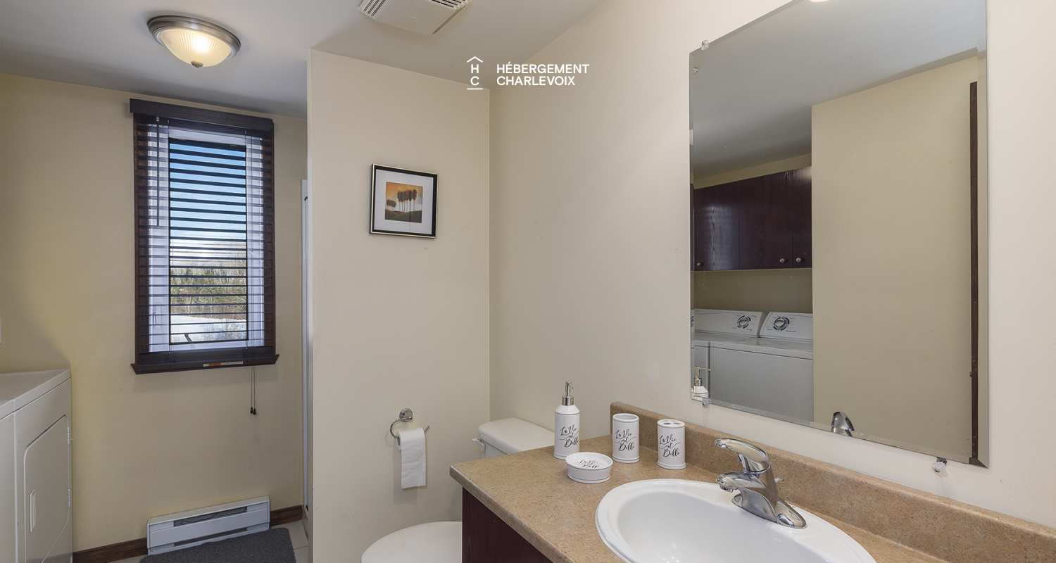 AVA-269 - Chalet near the Gabrielle-Roy Trail in Petite-Rivière St-François