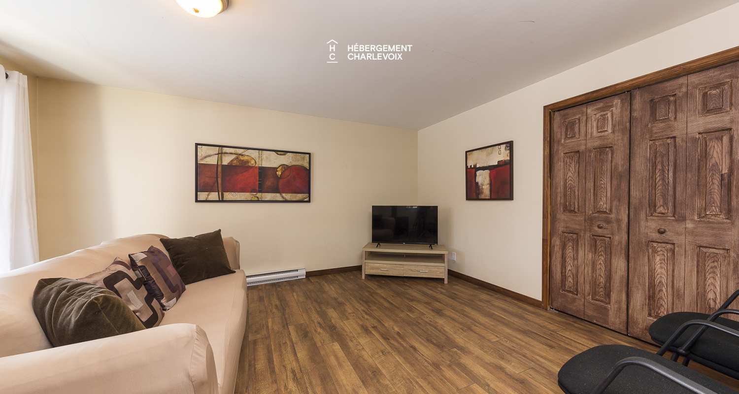 AVA-269 - Chalet near the Gabrielle-Roy Trail in Petite-Rivière St-François