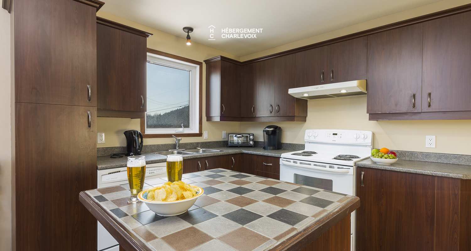 AVA-269 - Chalet near the Gabrielle-Roy Trail in Petite-Rivière St-François