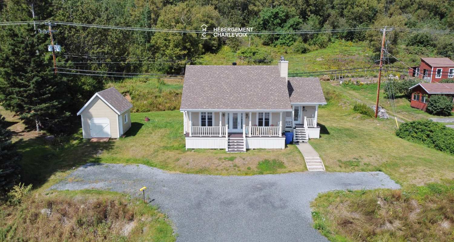 AZE-1255 - Come breathe the salty air of the St. Lawrence River