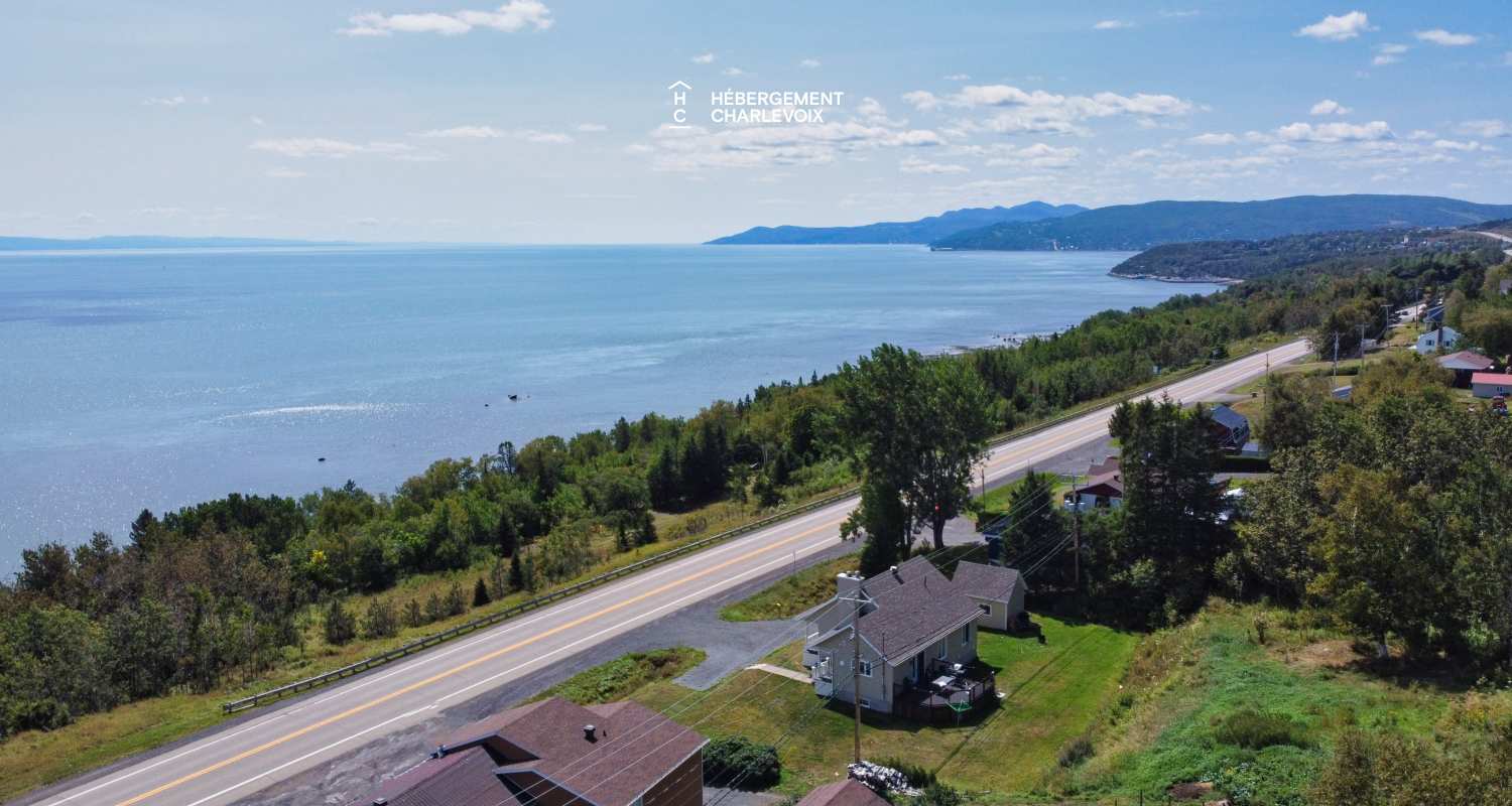 AZE-1255 - Come breathe the salty air of the St. Lawrence River