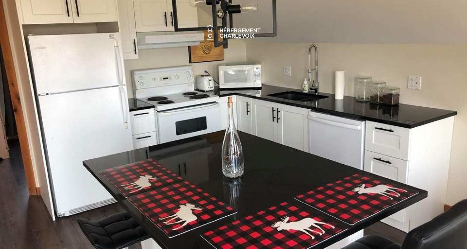 BAL-10-2 - Exceptional view on the St-Laurent river