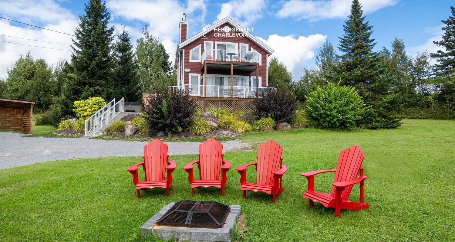 BAL-10-1 - Privacy and tranquility with the St. Lawrence River