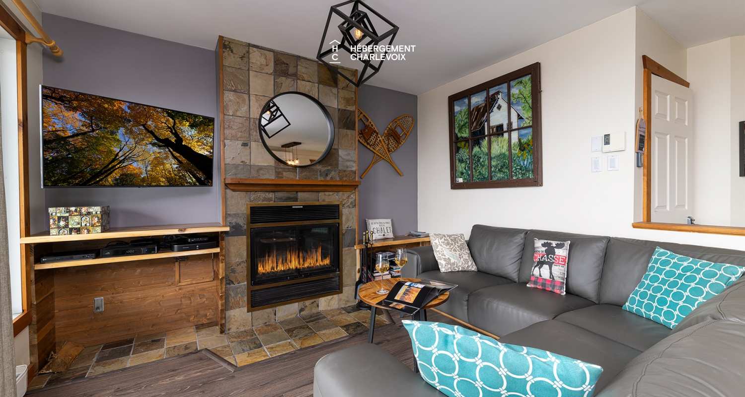 BAL-10-1 - Privacy and tranquility with the St. Lawrence River