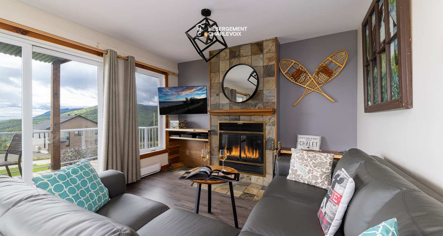 BAL-10-1 - Privacy and tranquility with the St. Lawrence River