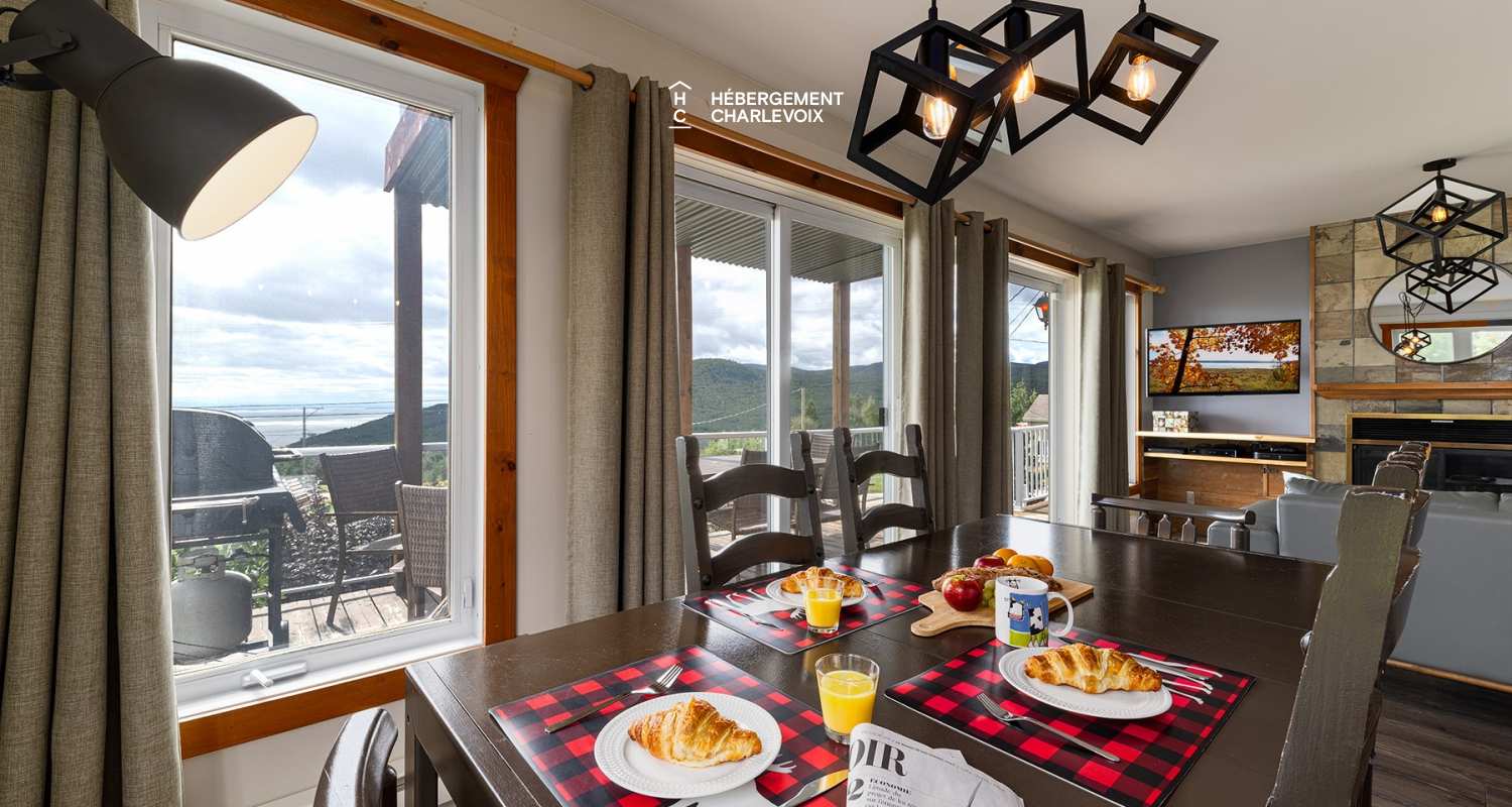 BAL-10-1 - Privacy and tranquility with the St. Lawrence River