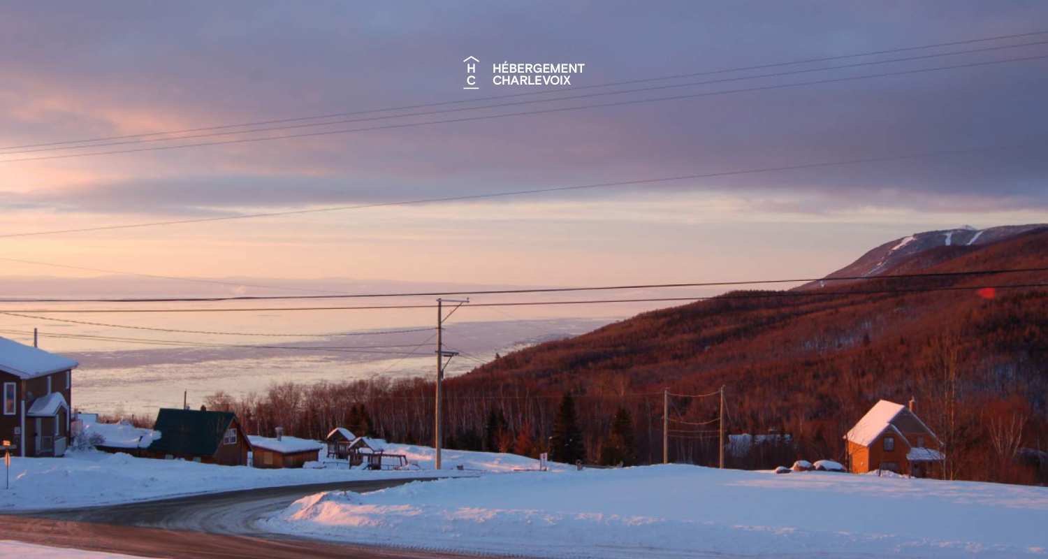 BAL-10-1 - Privacy and tranquility with the St. Lawrence River