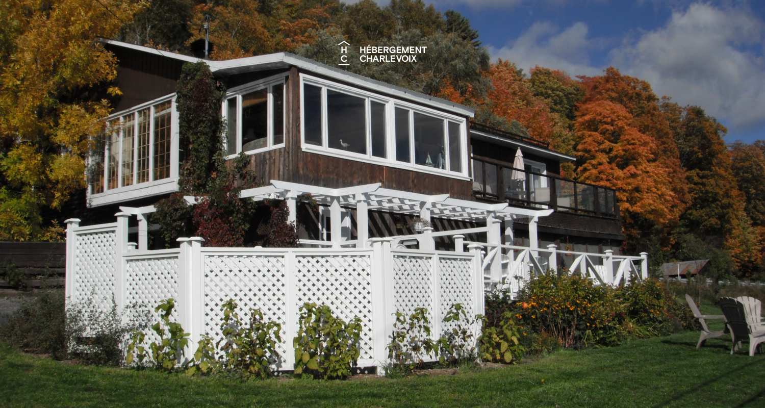 CHIC-645 - House with breathtaking view of the river