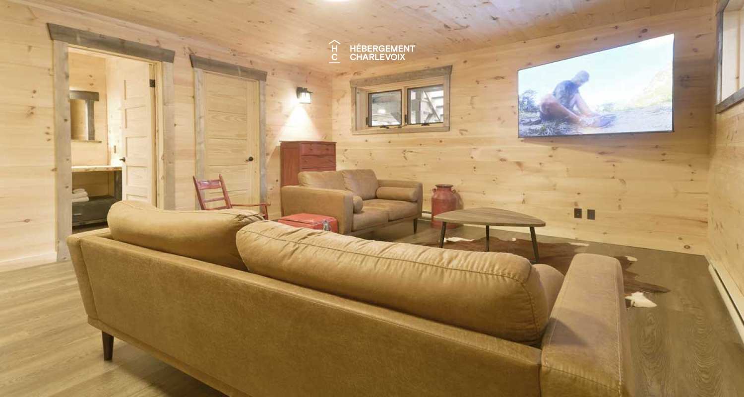 CAB-95 - Located in nature, in the heart of Charlevoix in the boreal forest of Quebec.