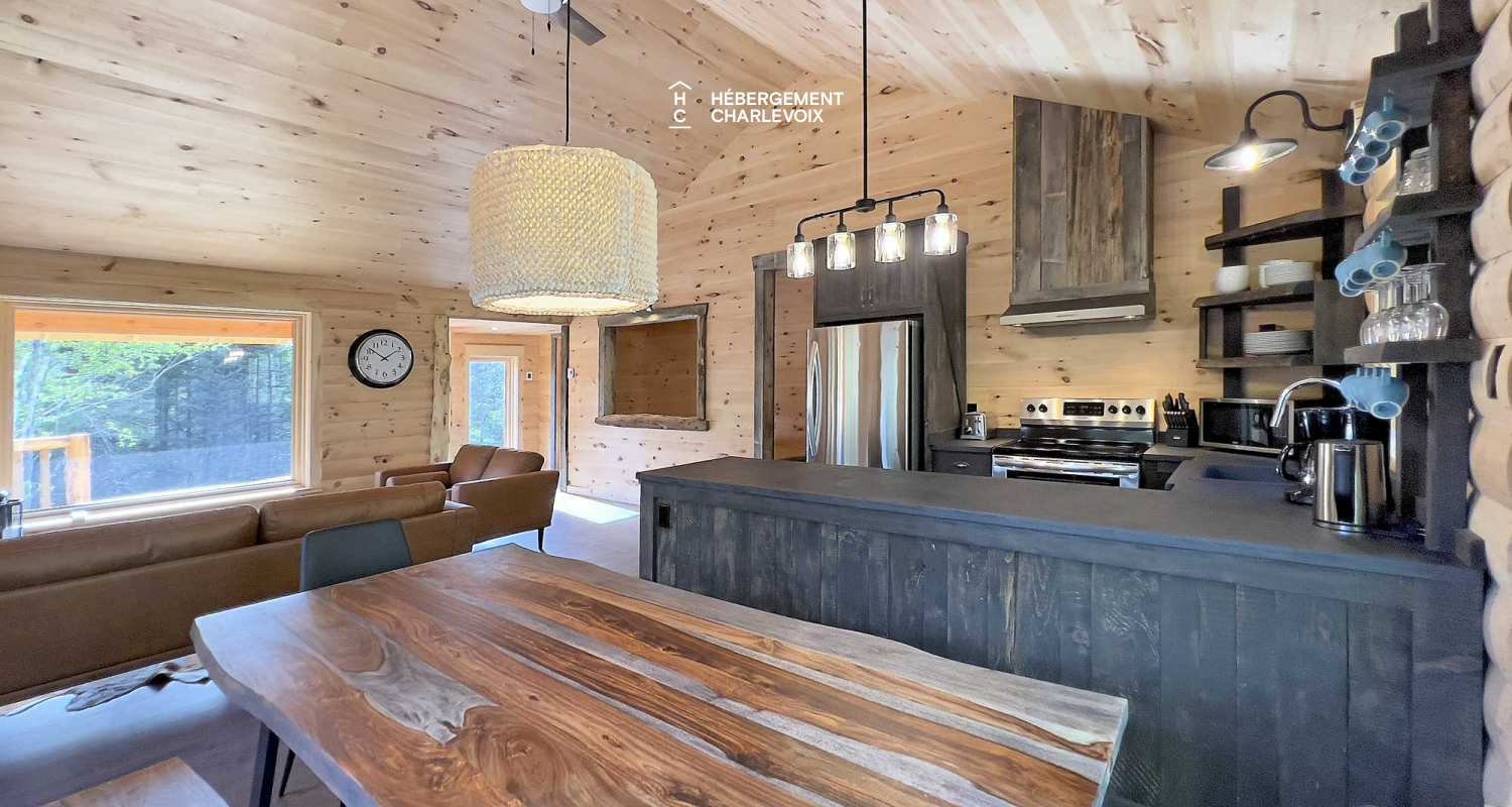 CAB-95 - Located in nature, in the heart of Charlevoix in the boreal forest of Quebec.