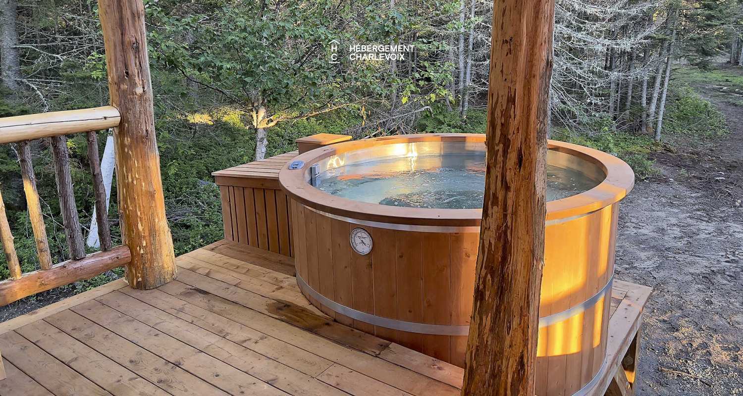 CAB-95 - Located in nature, in the heart of Charlevoix in the boreal forest of Quebec.