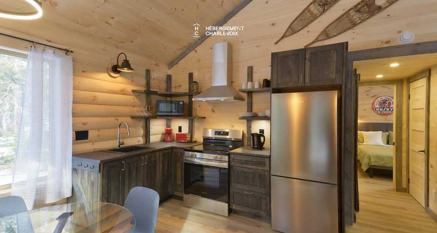 CAB-15-5 - LOCATED 500 M FROM THE MONT GRAND-FONDS SKI RESORT