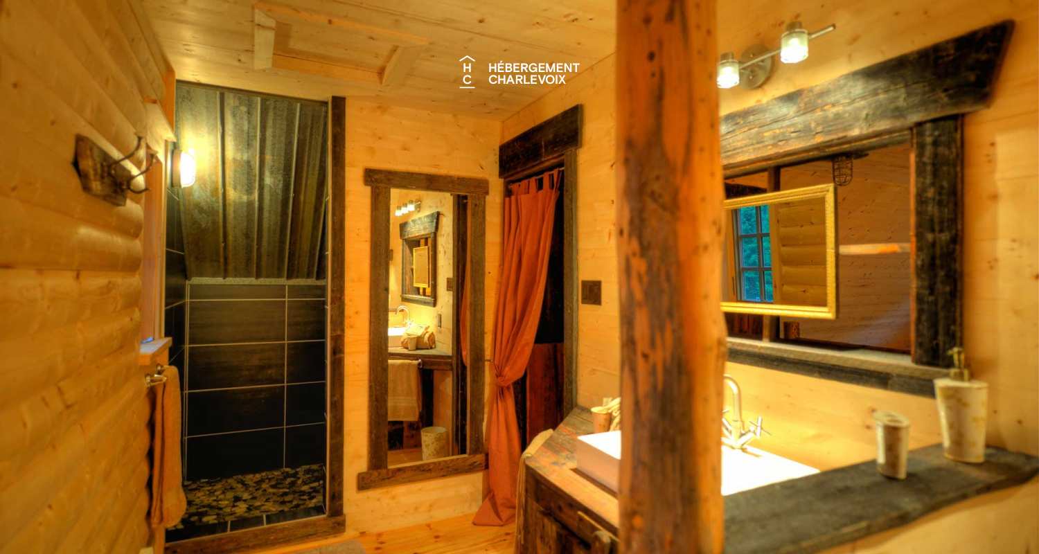 CAB-10 - Expérience inoubliable en plein coeur de la forêt!