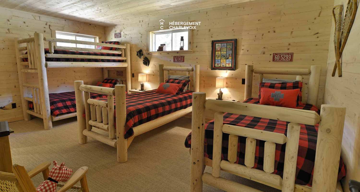 CAB-20 - A very large half-log cabin in the heart of the Canadian forest.