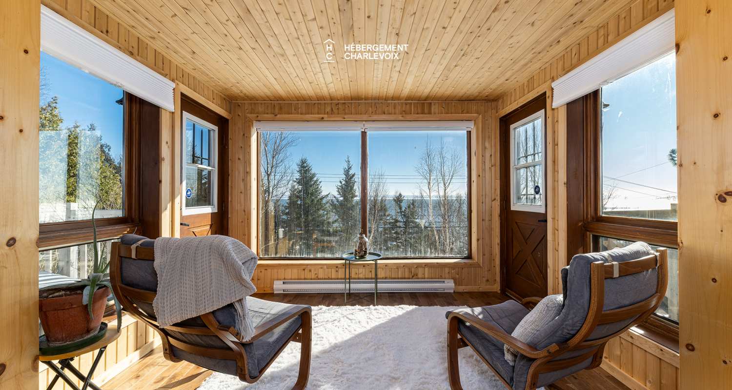 CAN-1545 - Maison centenaire dans une zone boisée