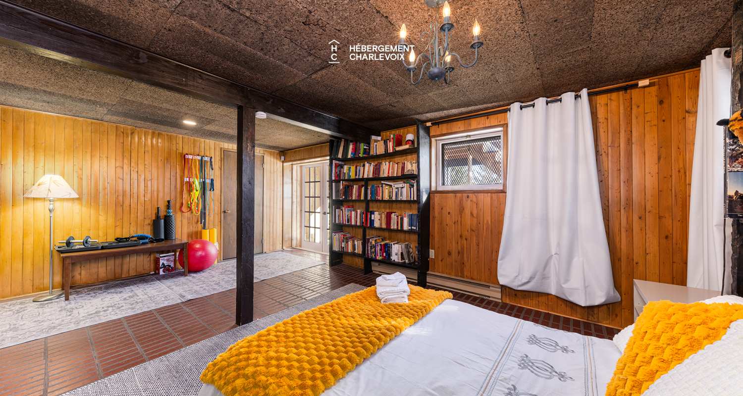 CAN-1545 - Maison centenaire dans une zone boisée