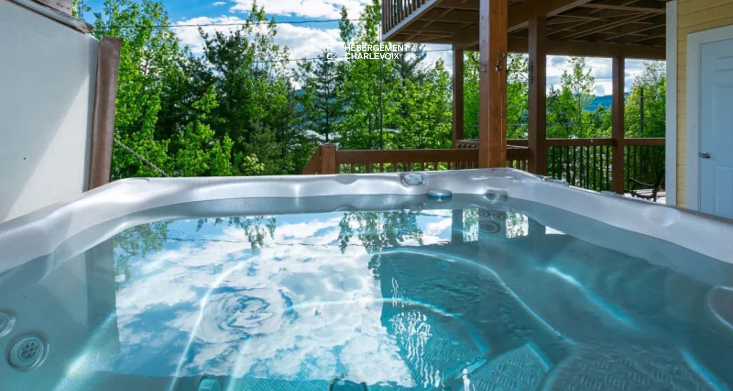 MONT-37 - À proximité du centre-ville de Baie-Saint-Paul