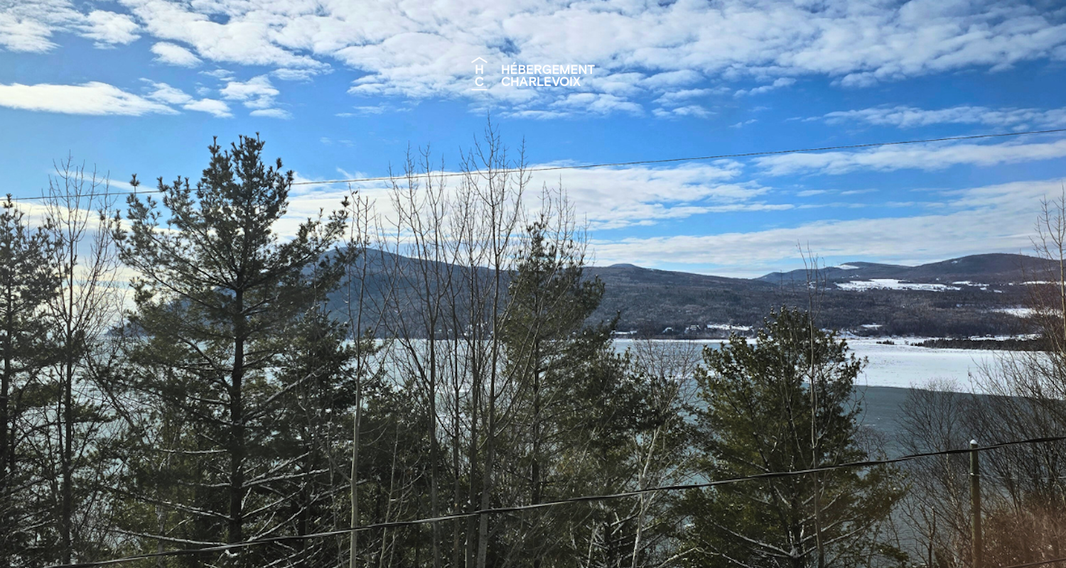 MONT-37 - À proximité du centre-ville de Baie-Saint-Paul