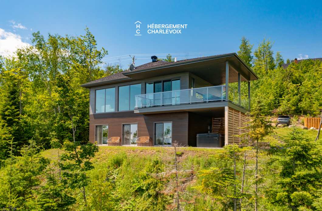 CHM-269 - L'une des plus belles villas dans Charlevoix