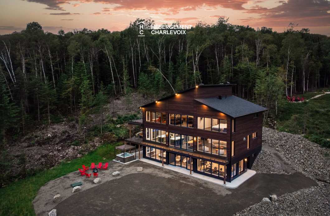 CHO-155 - Modernité et confort en plein centre de la nature Charlevoisienne!