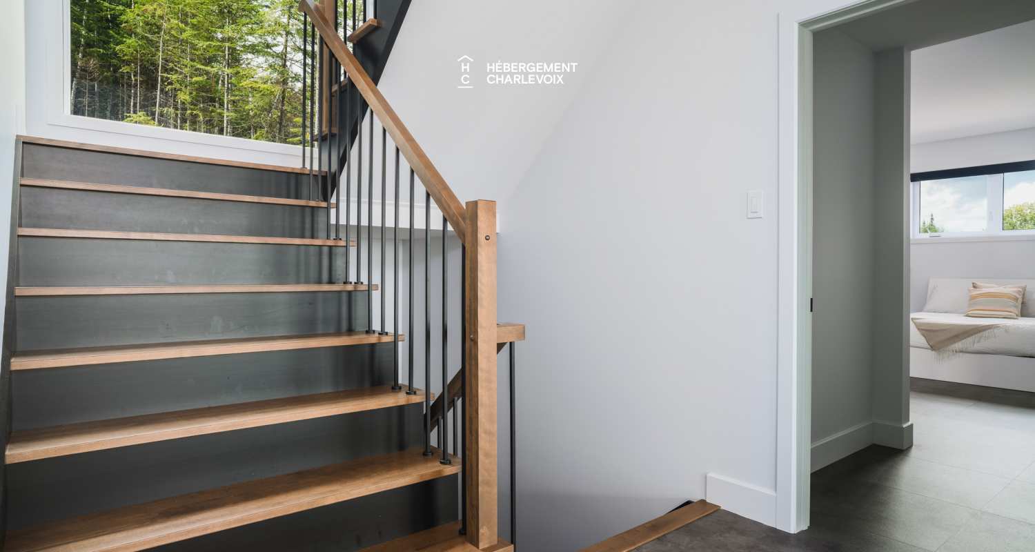 CHO-155 - Modernité et confort en plein centre de la nature Charlevoisienne!