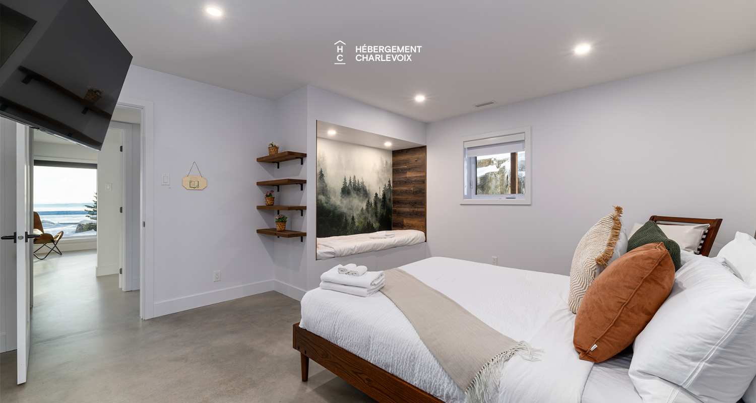 CHO-155 - Modernité et confort en plein centre de la nature Charlevoisienne!