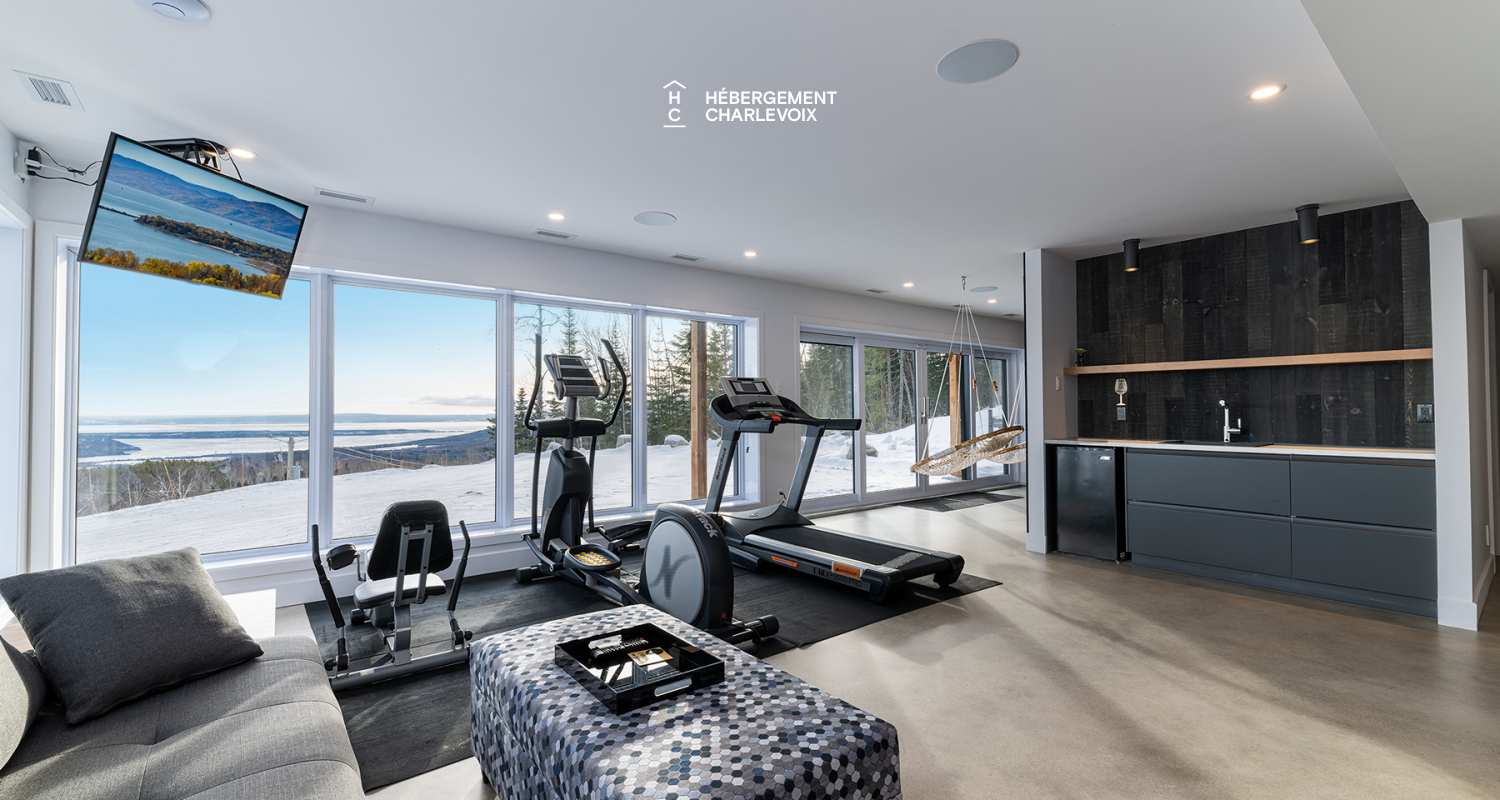 CHO-155 - Modernité et confort en plein centre de la nature Charlevoisienne!