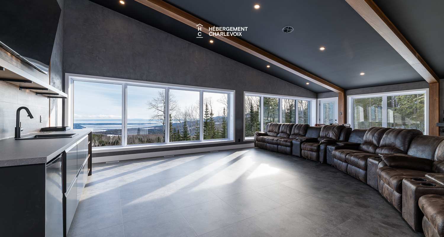 CHO-155 - Modernité et confort en plein centre de la nature Charlevoisienne!