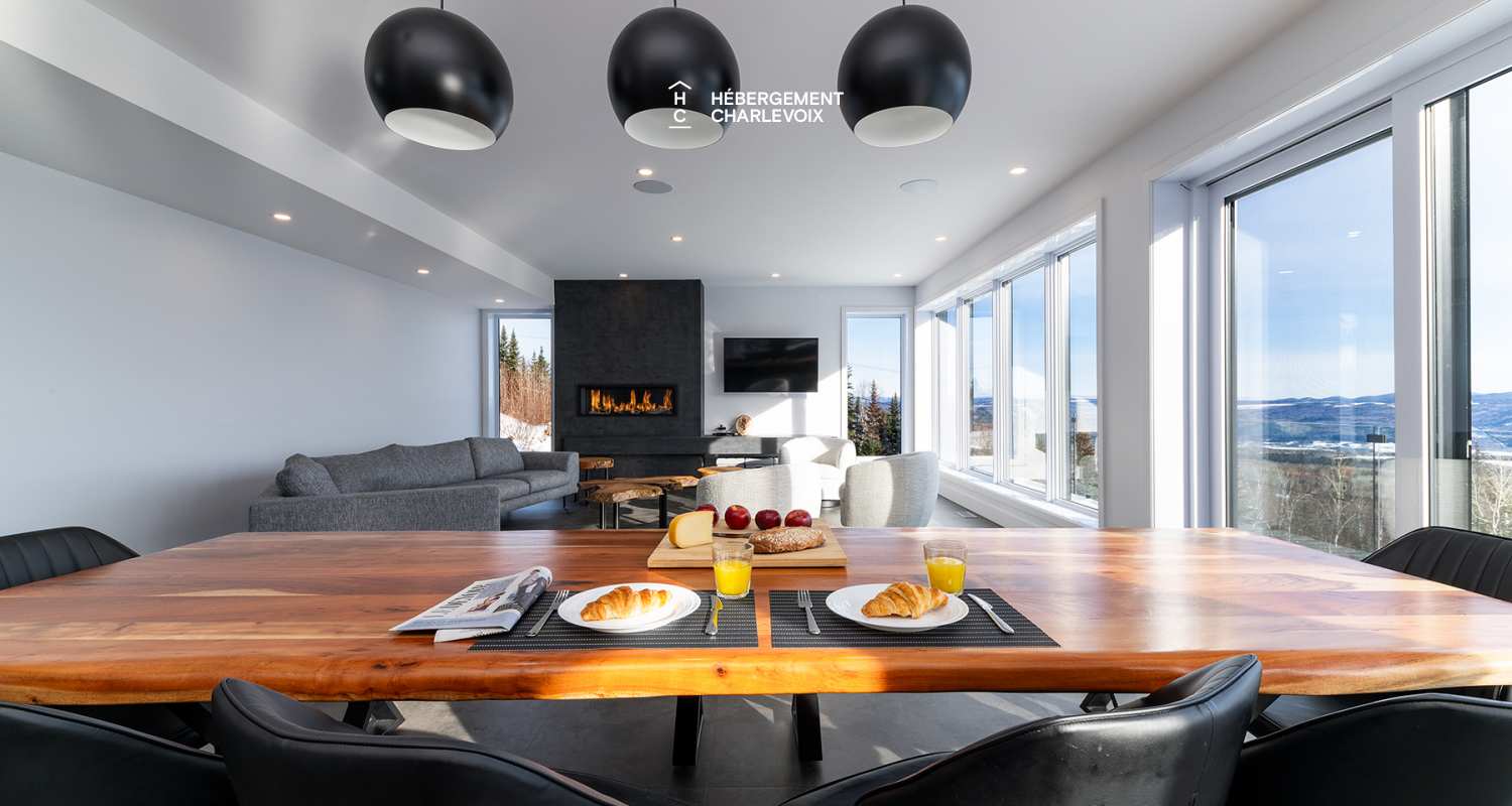 CHO-155 - Modernité et confort en plein centre de la nature Charlevoisienne!