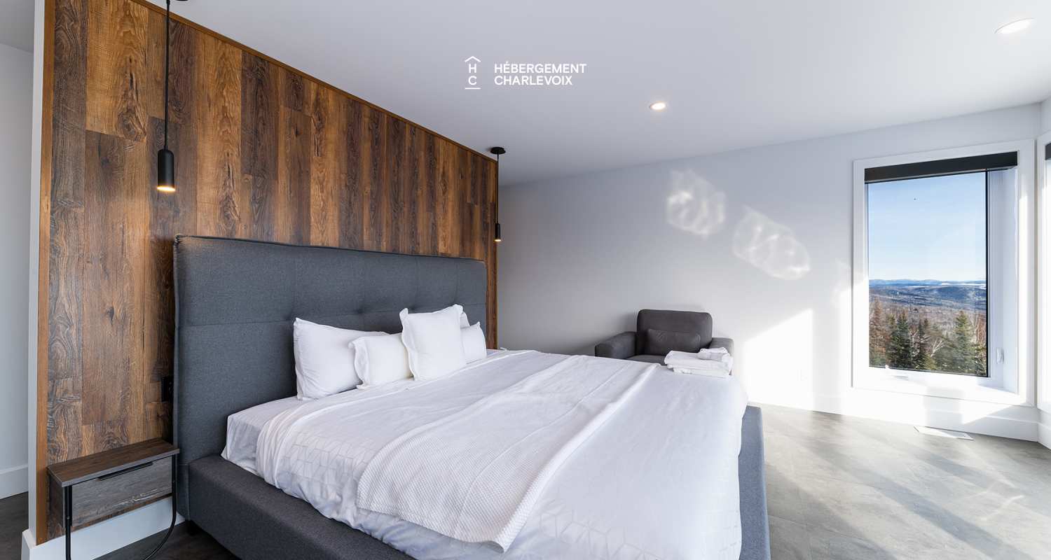 CHO-155 - Modernité et confort en plein centre de la nature Charlevoisienne!