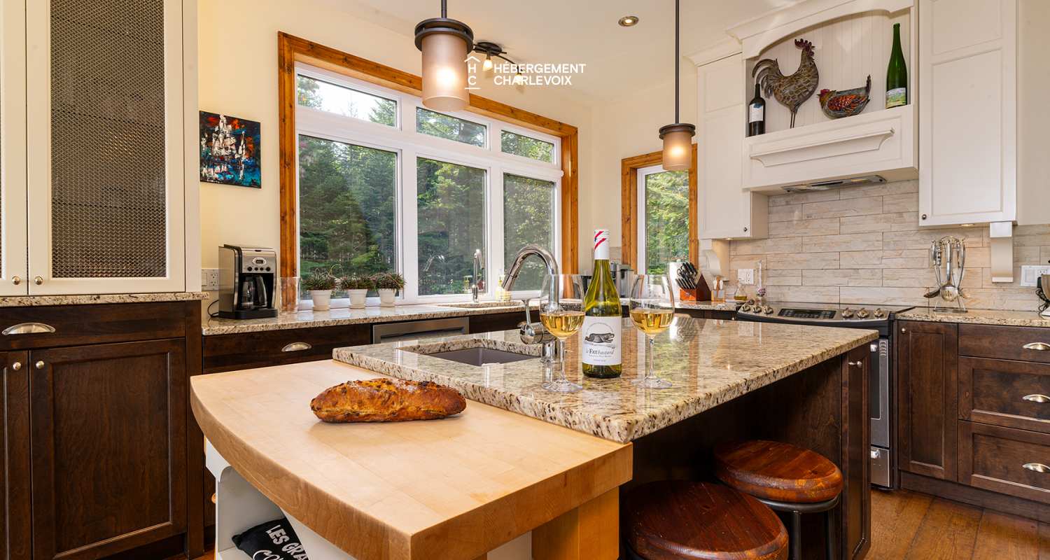 COE-9 - Spacieuse terrasse dotée d'un spa