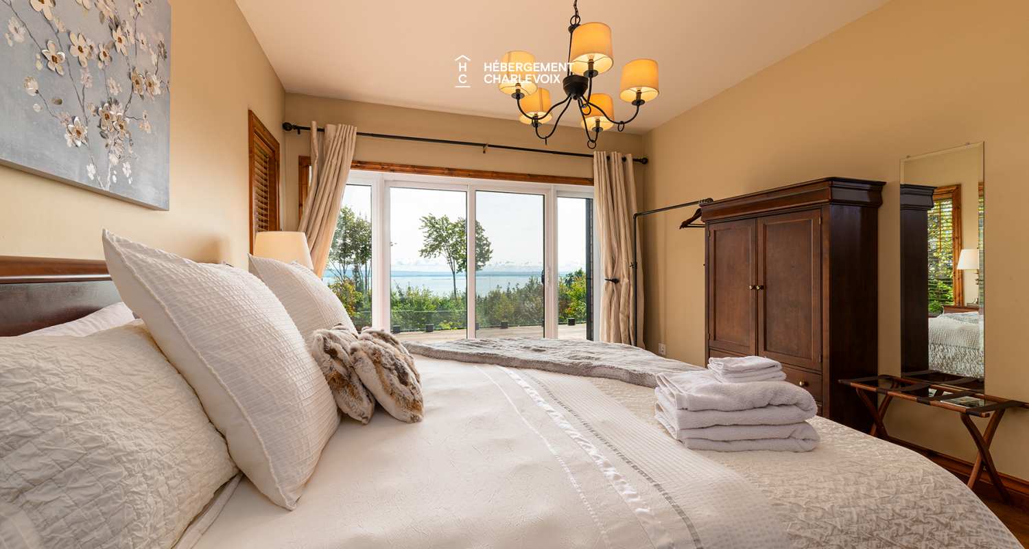 COE-9 - Spacieuse terrasse dotée d'un spa