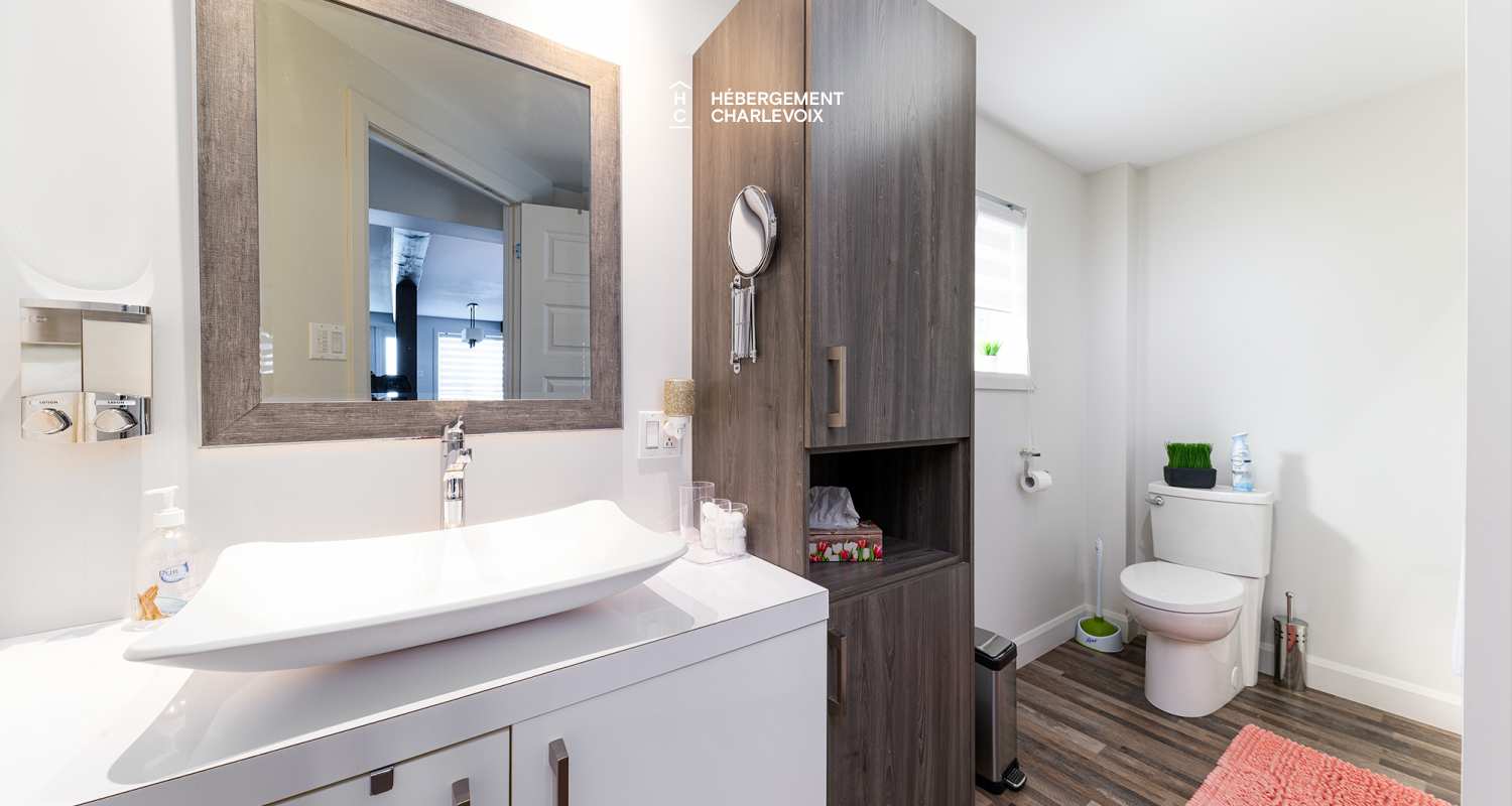 COU-1181 - In harmony with the St-Lawrence River!