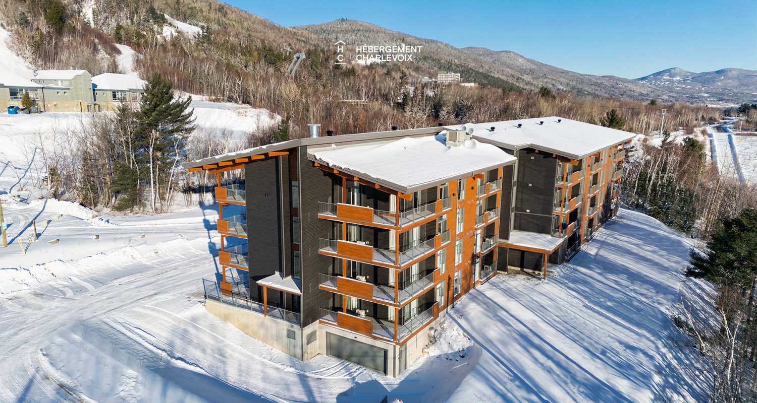 Cache 3 chambres, 1 lit King, 1 lit Queen, 2 lits simples superposés, 1 divan-lit - unité de coin - 1 à 8 personnes - Situé à moins 200 mètres du télésiège