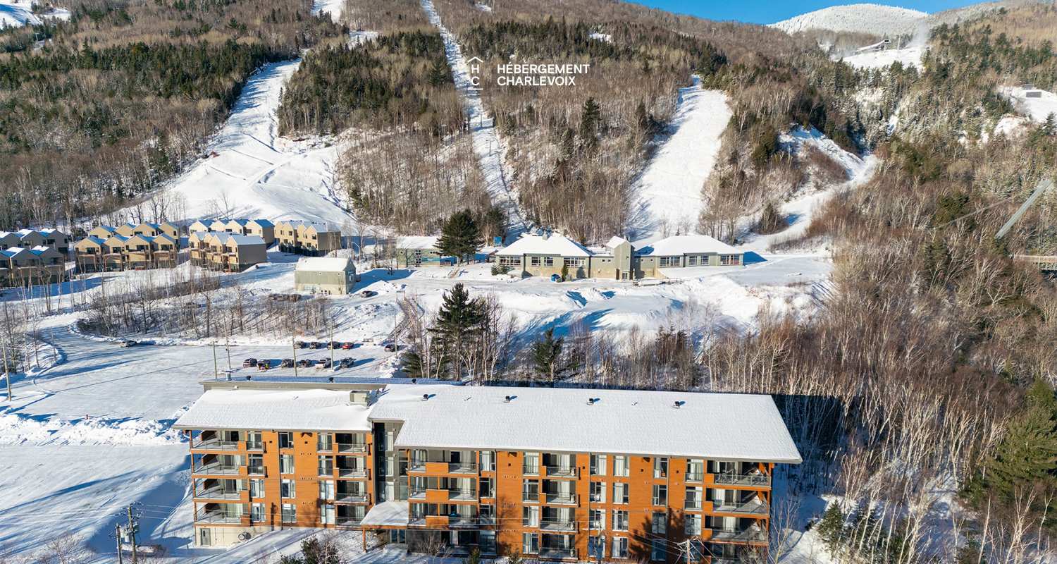 Cache 3 chambres, 1 lit King, 1 lit Queen, 2 lits simples superposés, 1 divan-lit - unité de coin - 1 à 8 personnes - Situé à moins 200 mètres du télésiège