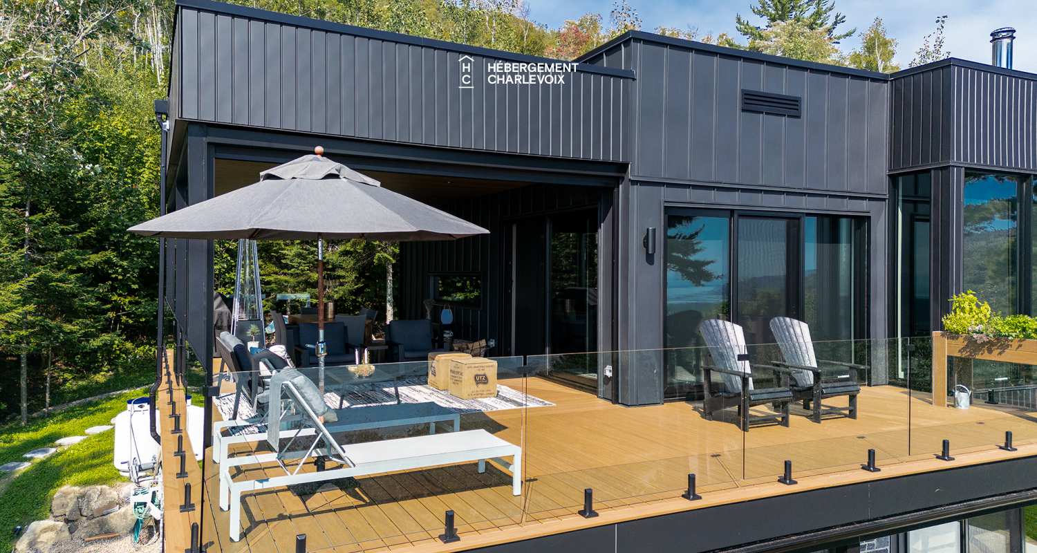 DAM-330 - Breathtaking view of the St. Lawrence River.