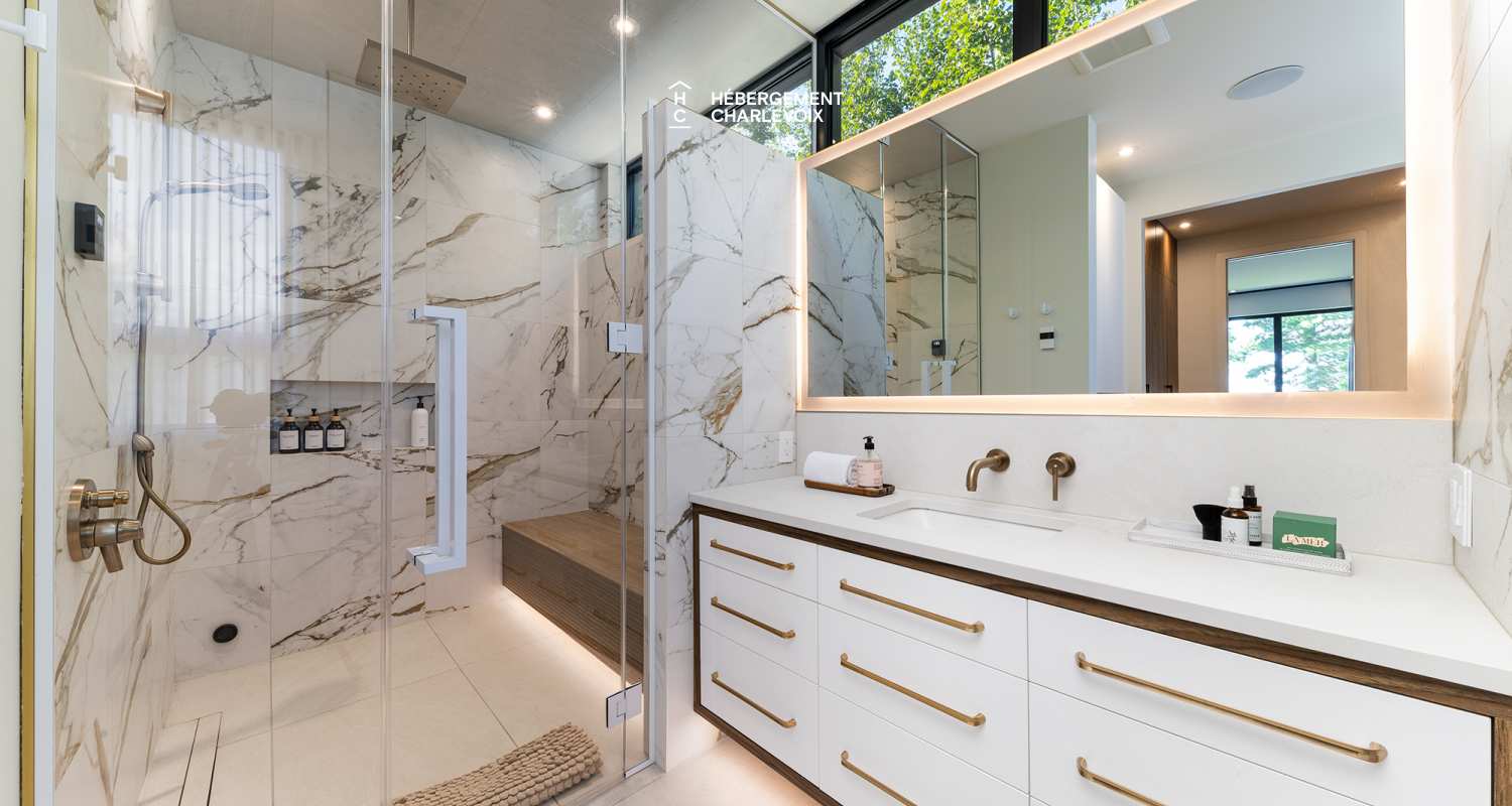 DAM-330 - Breathtaking view of the St. Lawrence River.