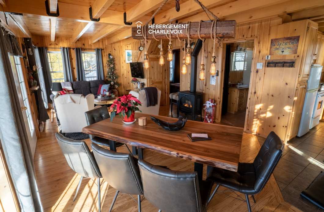 DOU-280 - Charmant chalet surplombant la plage de Baie-Saint-Paul