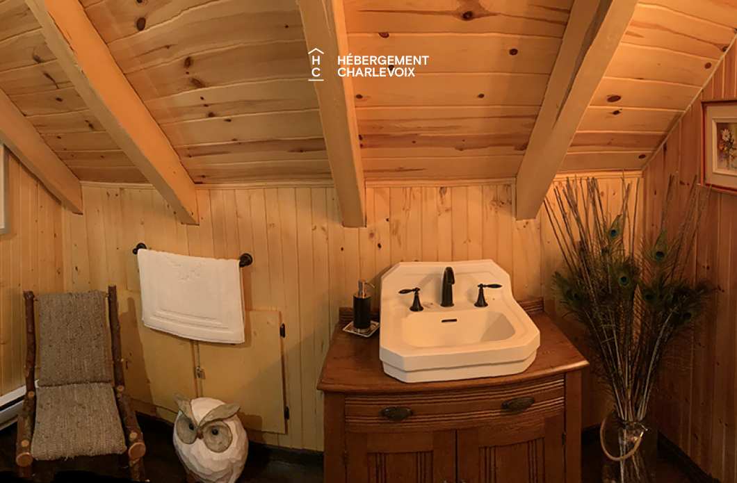 DOU-280 - Charmant chalet surplombant la plage de Baie-Saint-Paul