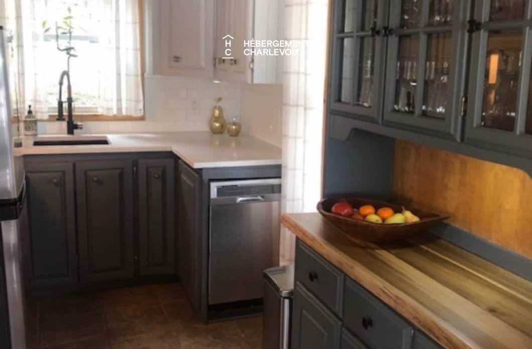 DOU-280 - Charmant chalet surplombant la plage de Baie-Saint-Paul