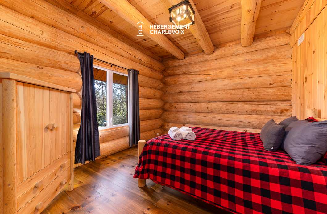 DUC-24 - Chalet en bois rond pour 18 personnes