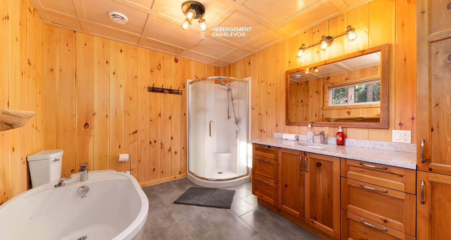 DUC-24 - Log cabin for 18 people