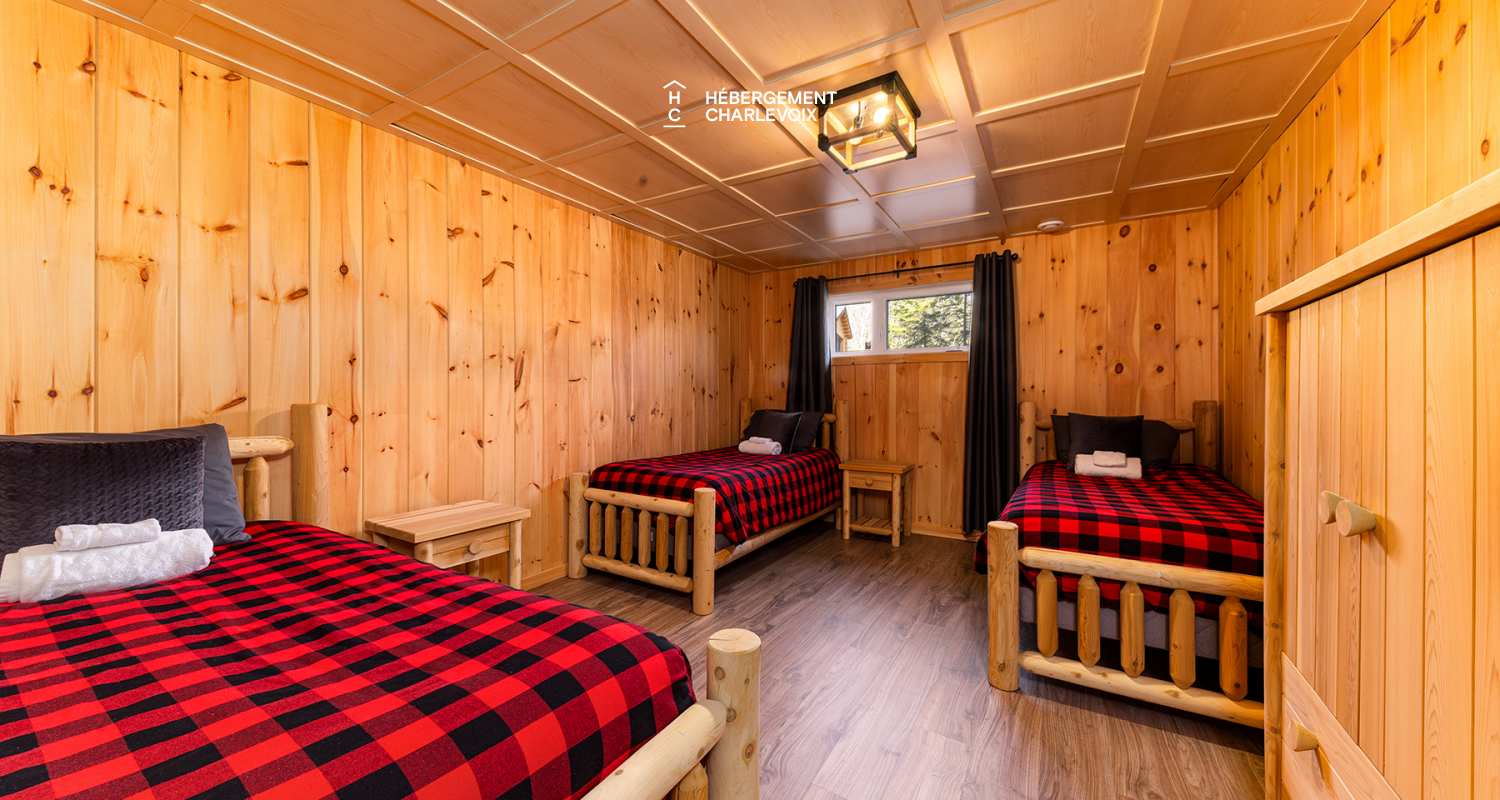 DUC-24 - Log cabin for 18 people